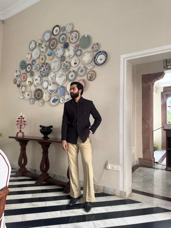 https://www.thelabelmohitdhingra.com/public/assets/img/placeholder.jpg
